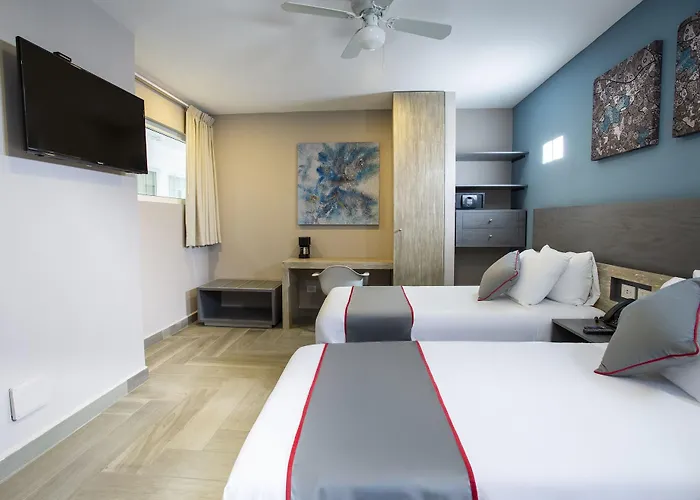 Bfh Attraction Deluxe Hotel Playa del Carmen