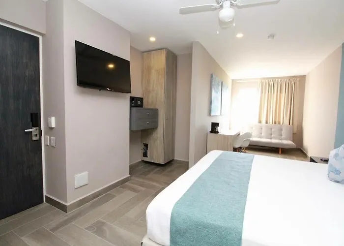 Hotel Bfh Attraction Deluxe 3*