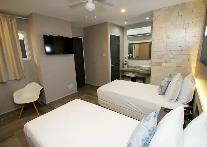 Bfh Attraction Deluxe Hotel Playa del Carmen