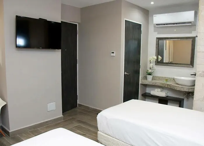 Bfh Attraction Deluxe Hotel Playa del Carmen