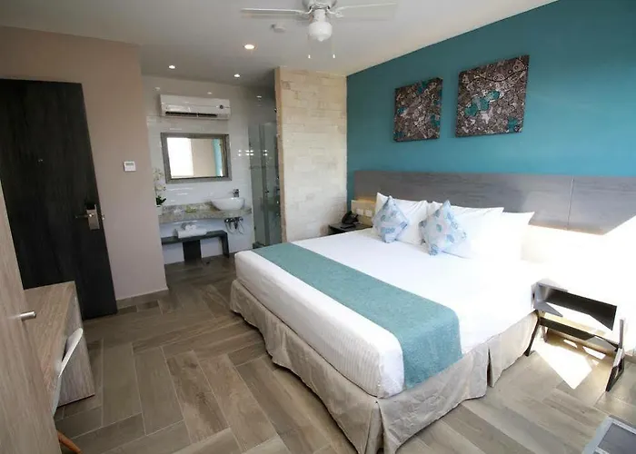 Bfh Attraction Deluxe Hotel 3*