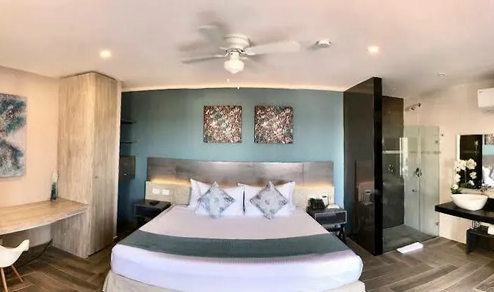 Bfh Attraction Deluxe Hotel Playa del Carmen