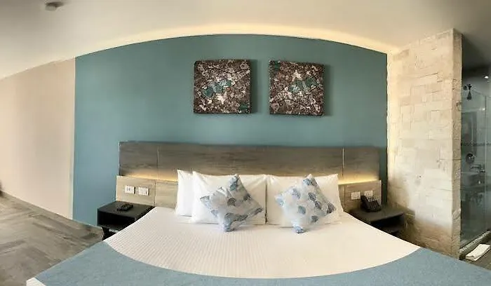 Bfh Attraction Deluxe Hotel 3*